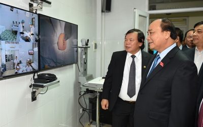 Thủ tướng Nguyễn Xuân Phúc làm việc với Viện Y học biển Việt Nam